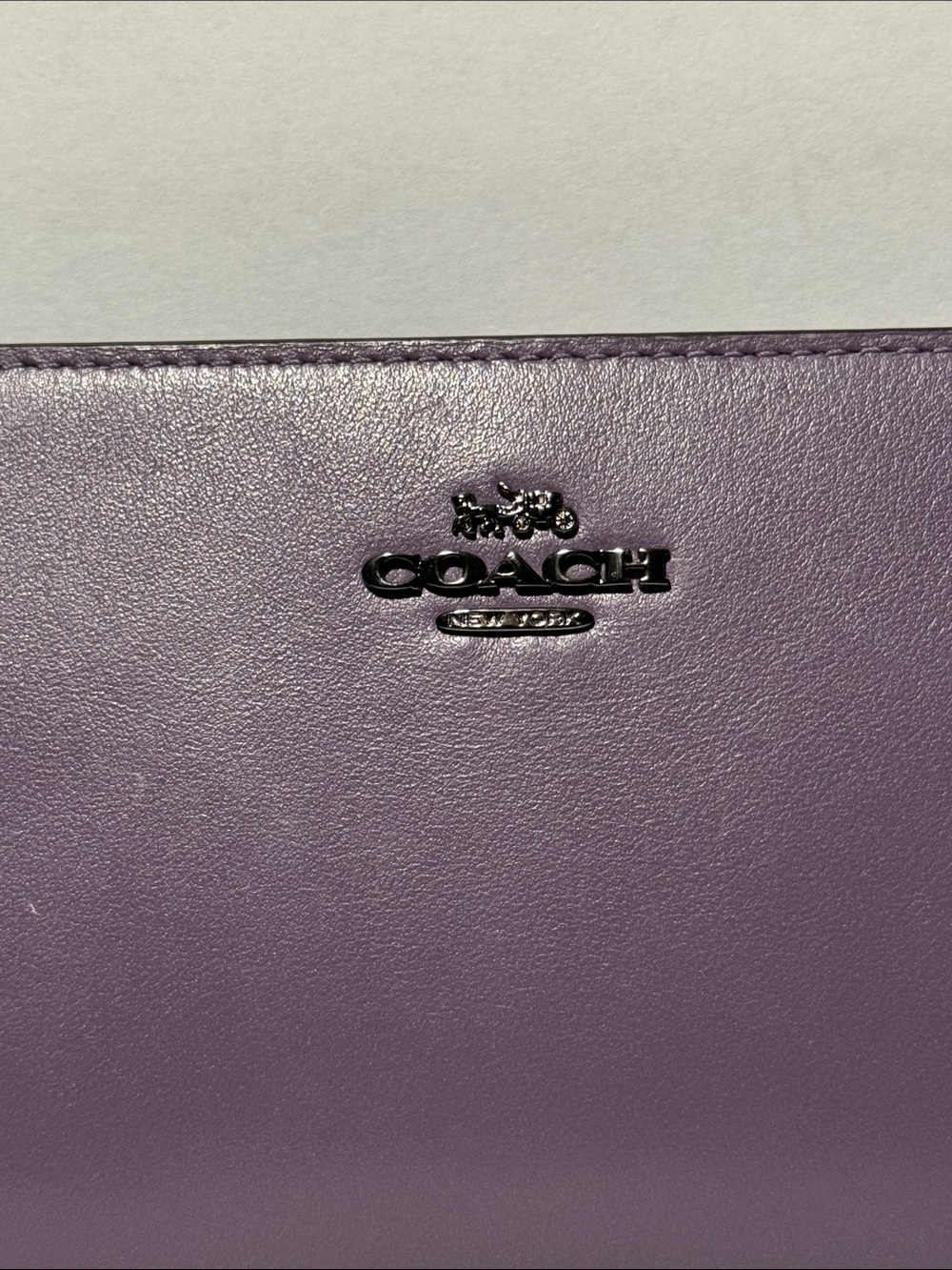 Rare Color Coach Skinny Wallet in Muted Grape - Picture 2 of 10